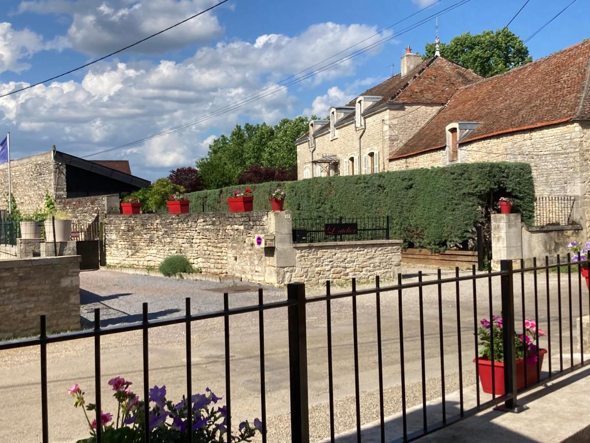 Hotel L'Aubergiste à Corcelles-les-Arts Extérieur photo